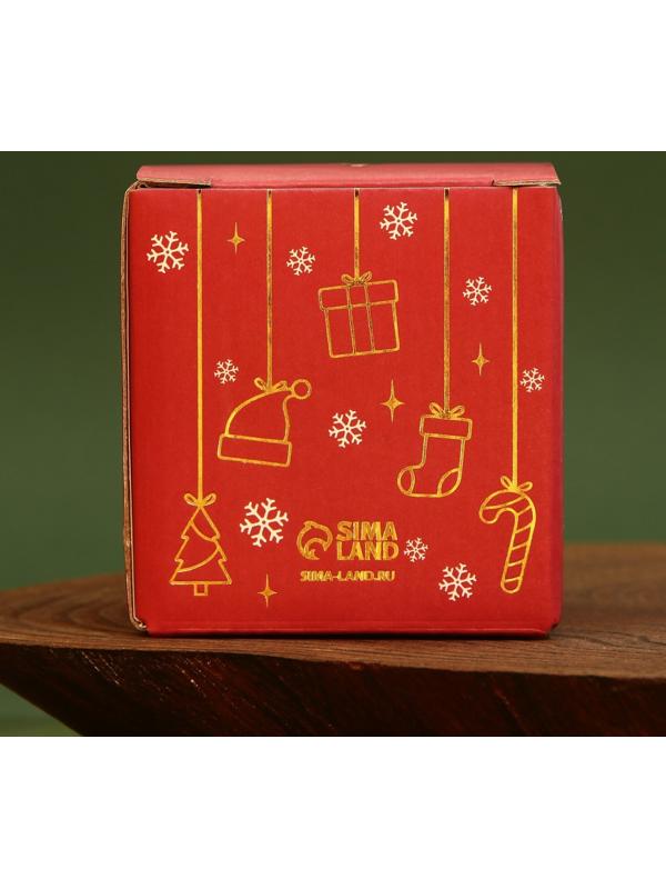 Новогодняя свеча в банке «Зима - волшебное время», аромат лесные ягоды, 5,5 х 5 х 5,5 см.