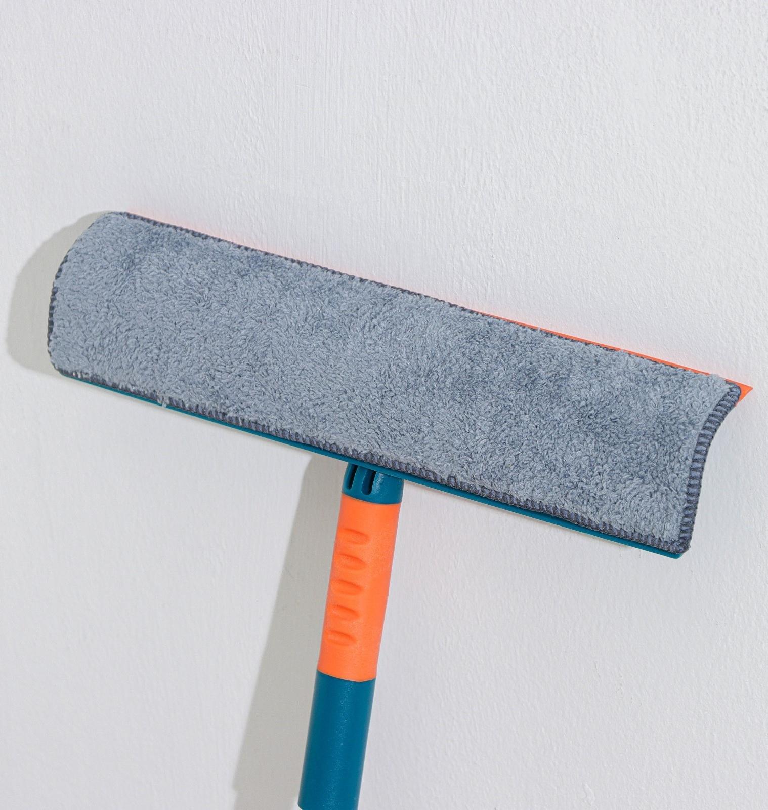 Окномойка с насадкой из микрофибры Raccoon, стальная телескопическая ручка, 28×7×68(102) см, цвет МИКС