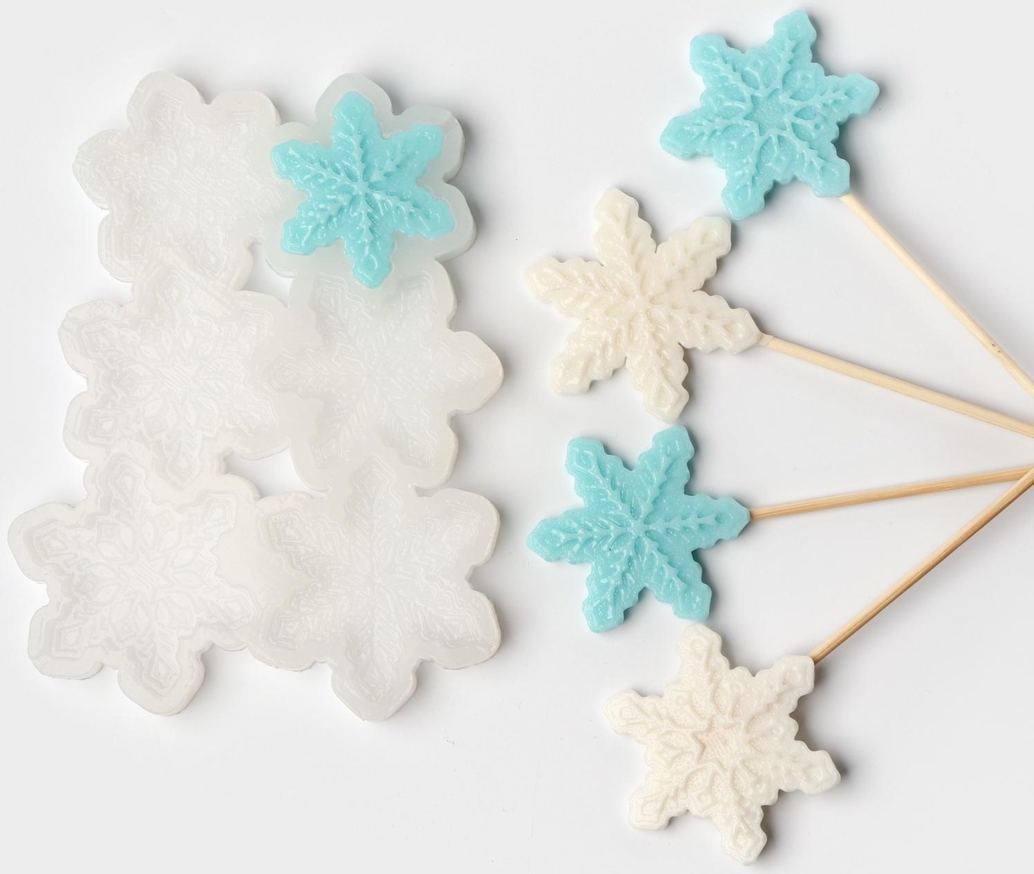 Силиконовый молд для леденцов и шоколада «Снежинки», 17×10×0,8 см, d=5 см, d=4,5 см, цвет прозрачный