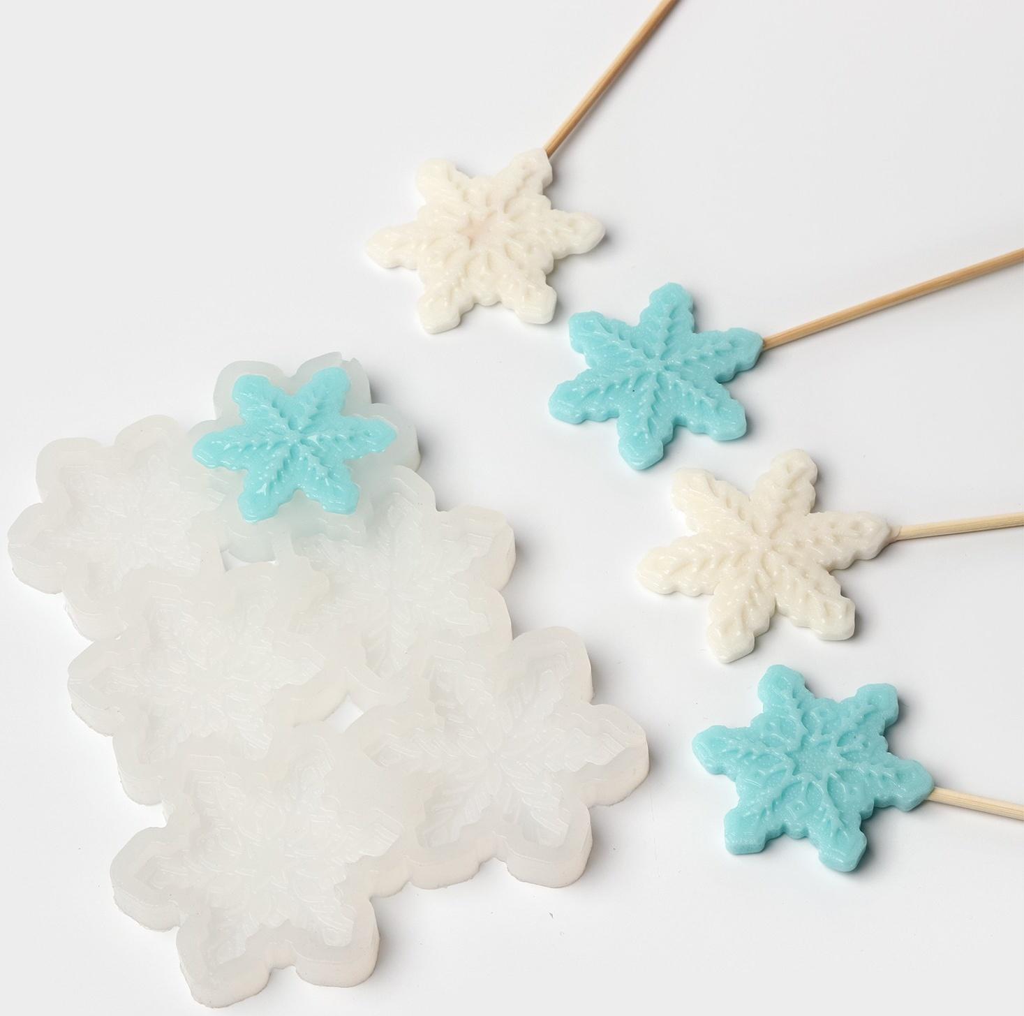 Силиконовый молд для леденцов и шоколада «Снежинки», 17×10×0,8 см, d=5 см, d=4,5 см, цвет прозрачный