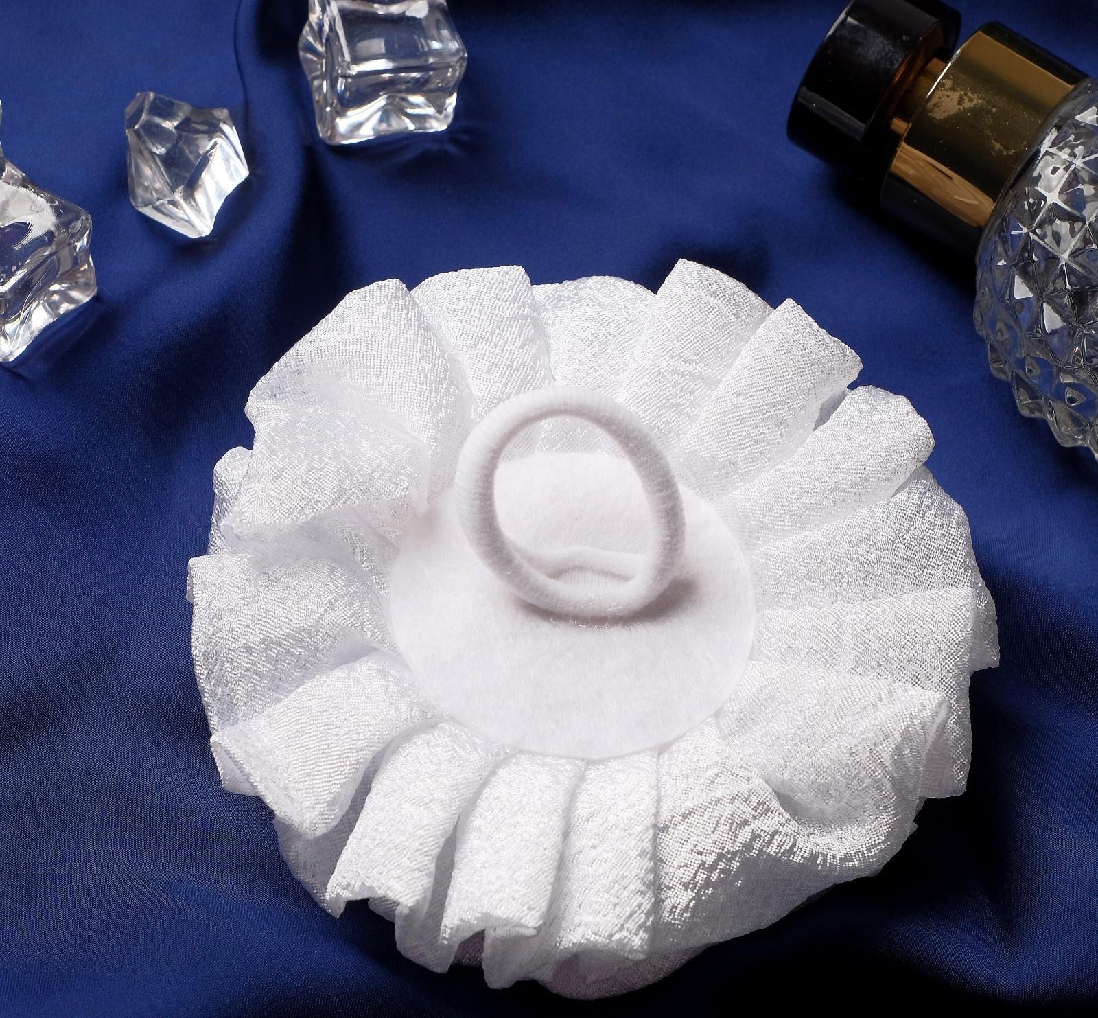 Резинка для волос бант 