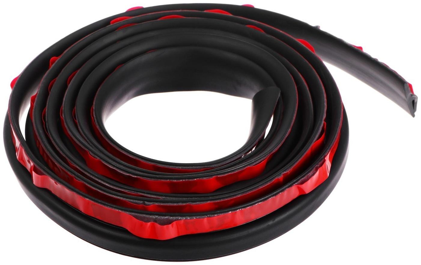 Уплотнительная лента лобового стекла, 18 мм, длина 1.7 м, самоклеящаяся