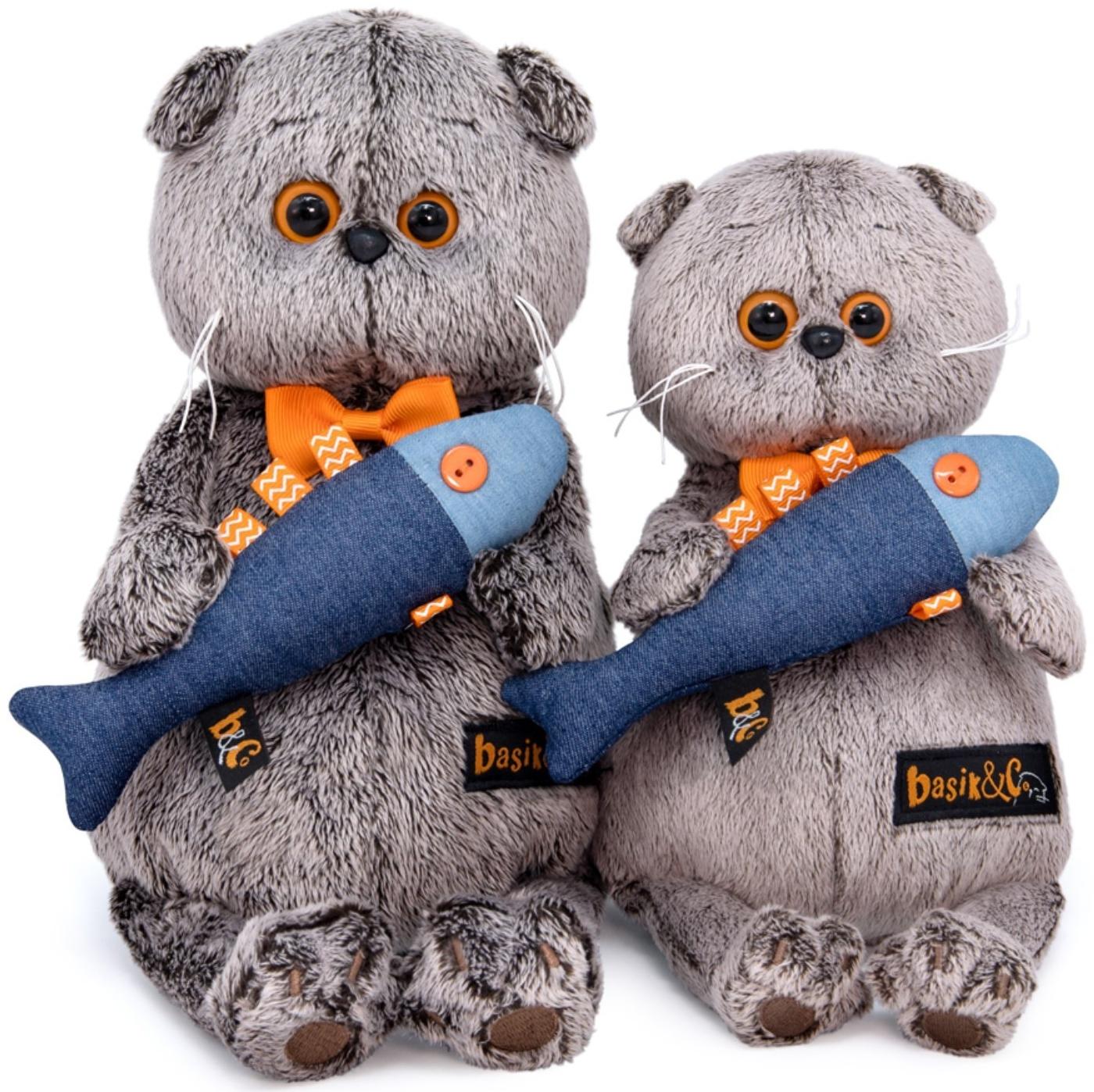 Мягкая игрушка «Басик с джинсовой рыбкой», 19 см