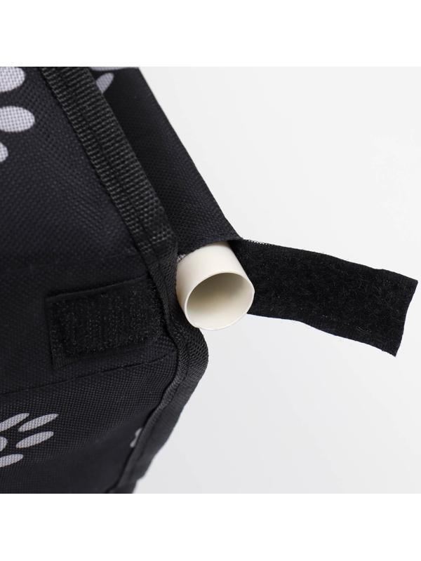 Автокресло для животных 40*30*25 см, чёрное с белыми лапками