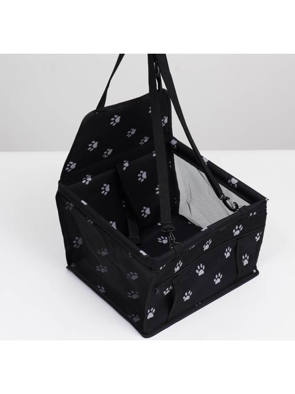 Автокресло для животных 40*30*25 см, чёрное с белыми лапками