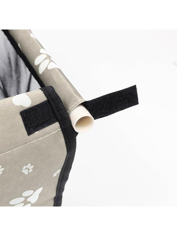 Автокресло для животных 40*30*25 см, серое с белыми лапками и косточками