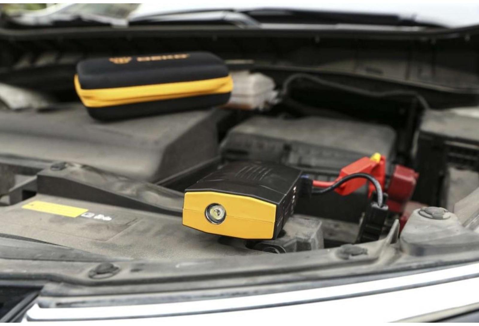 Пуско-зарядное устройство Deko DKJS18000mAh auto kit, с аккумулятором 18 000 мАч