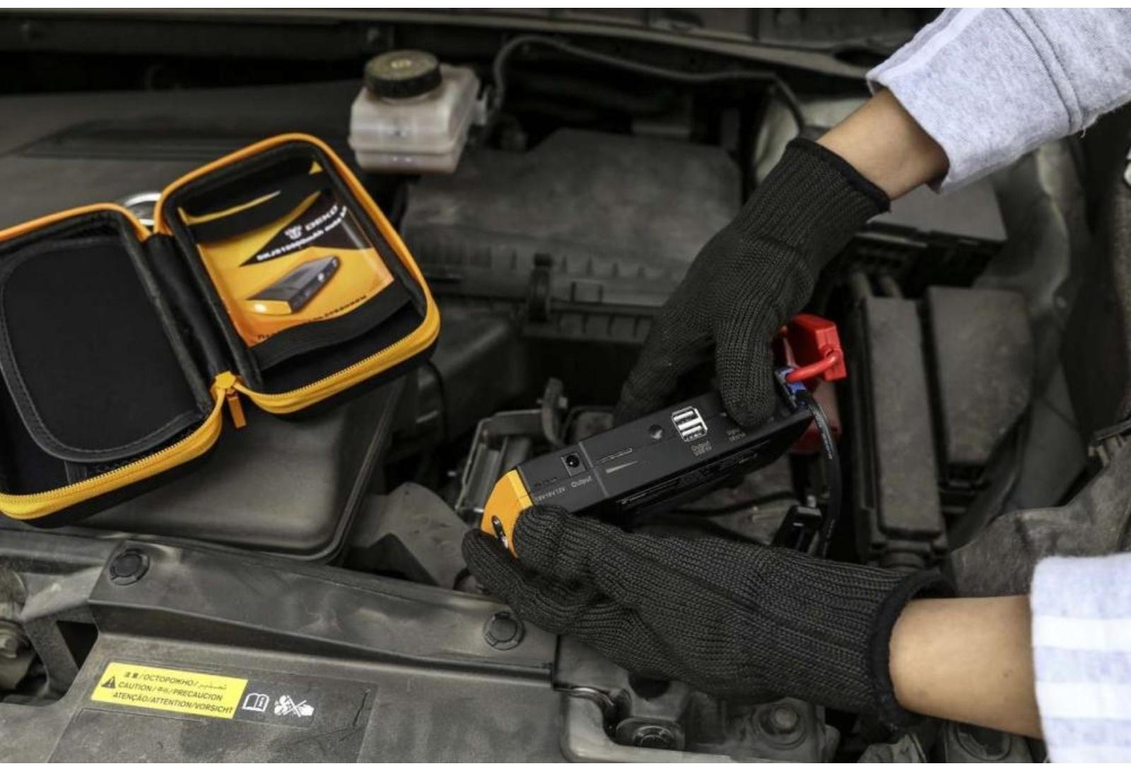 Пуско-зарядное устройство Deko DKJS18000mAh auto kit, с аккумулятором 18 000 мАч