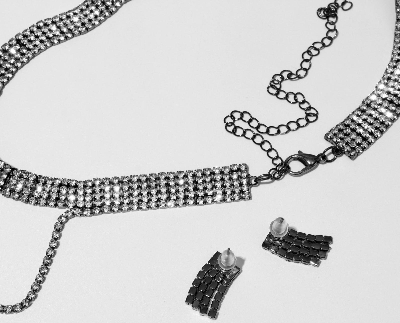 Набор 2 предмета: серьги, чокер 