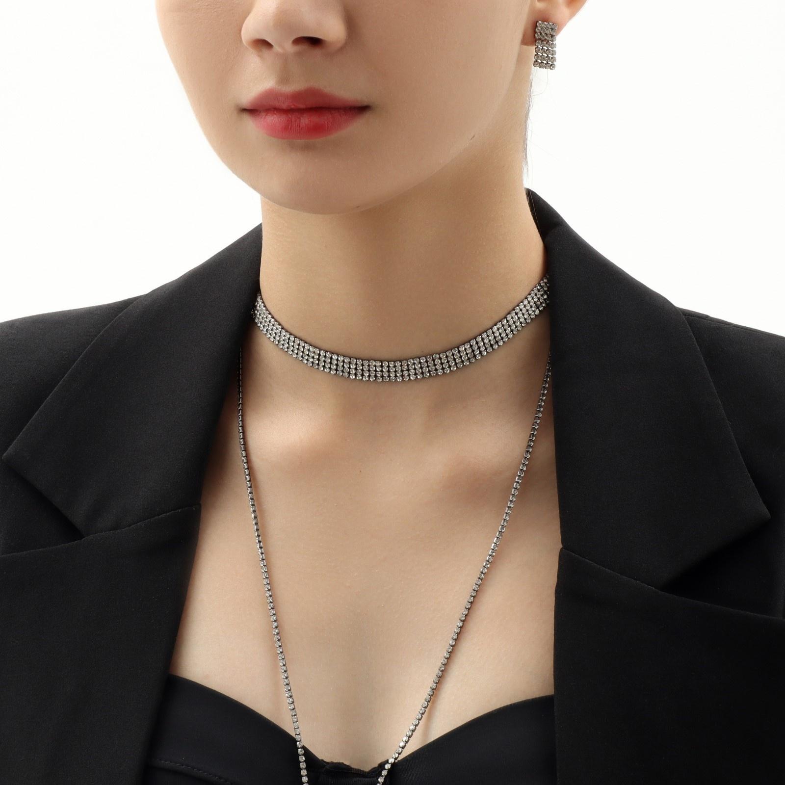 Набор 2 предмета: серьги, чокер 