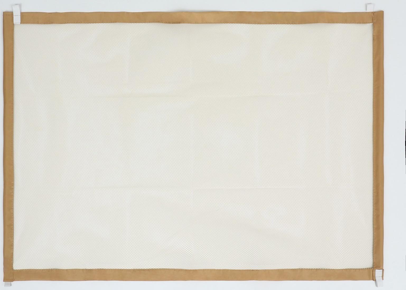 Барьер-сетка для животных на проёмы, 116 х 82 см, бежевый