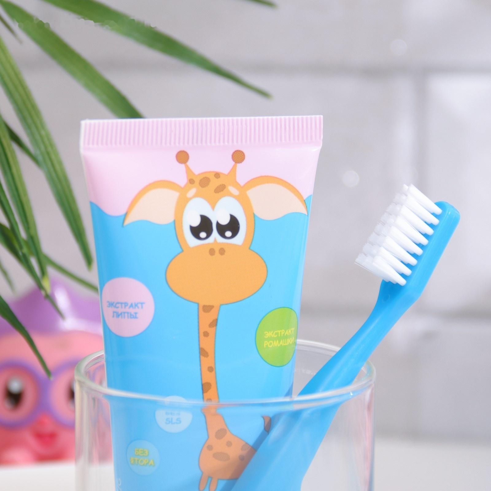 Набор Silcamed Baby Shark Детская зубная паста + Зубная щетка микс