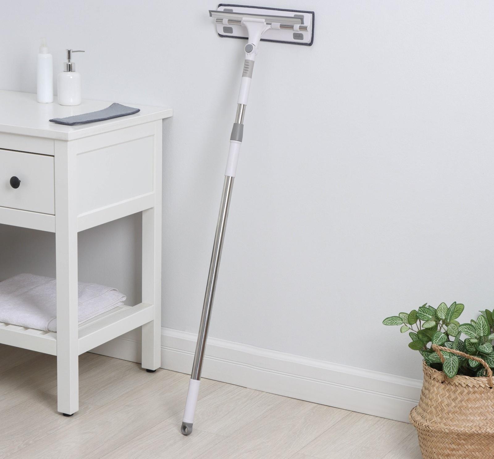 Окномойка с насадкой из микрофибры Raccoon, фиксатор, стальная телескопическая ручка, 28,5×8,5×85(135) см