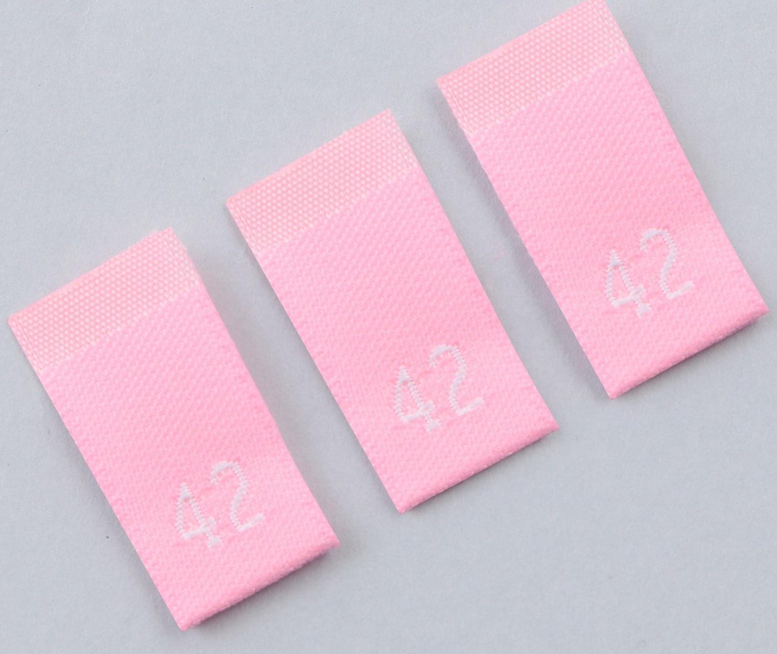 Нашивка текстильная «42», 4.6 х 1.1 см, цвет розовый