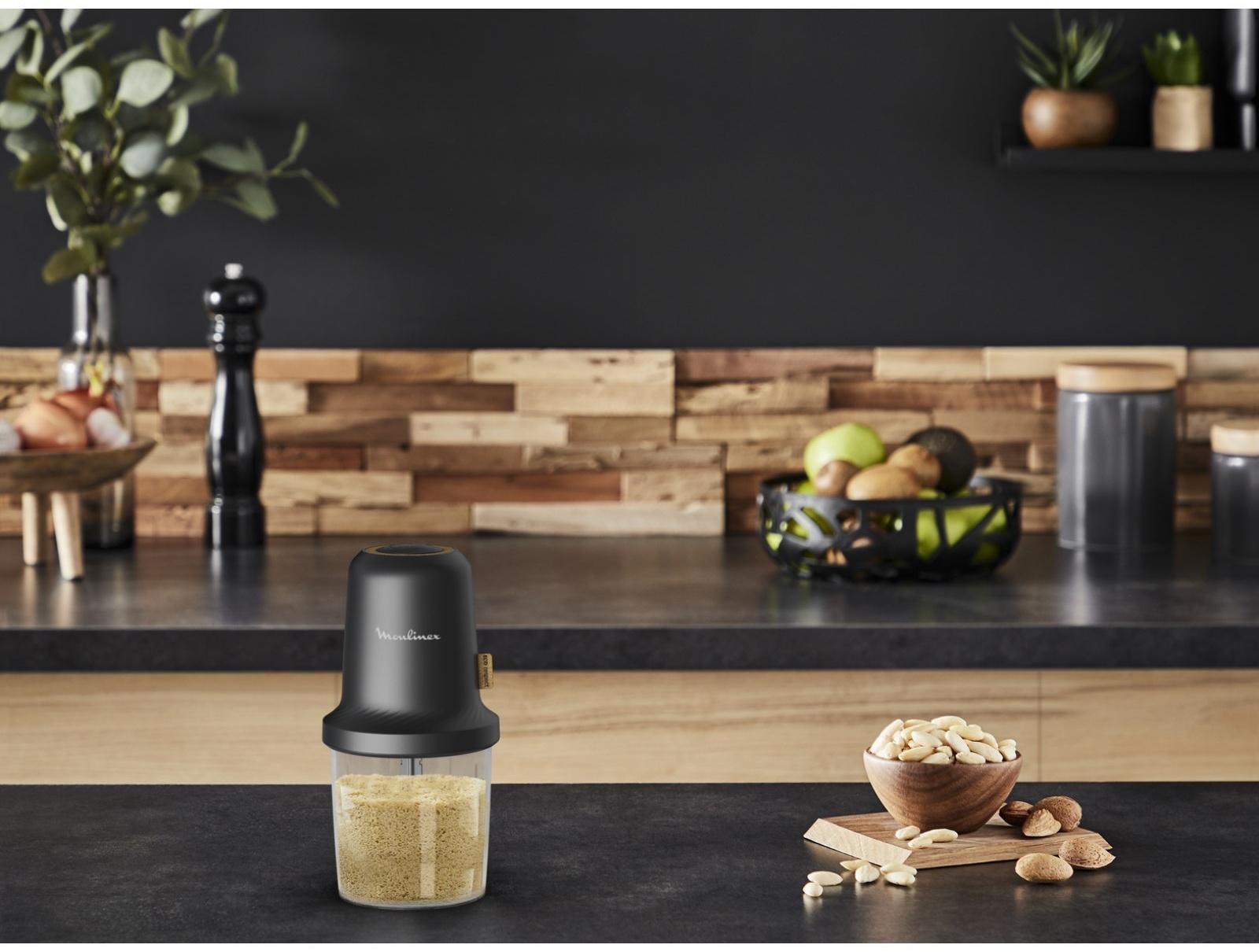 Измельчитель MOULINEX AT80E810, пластик, 500 Вт, 0.5 л, 1 скорость, чёрный