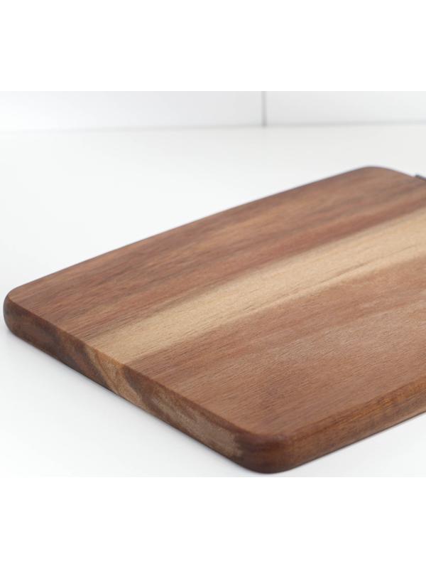 Доска разделочная с металлической ручкой, 35,8×20×1,6 см, тропическая акация