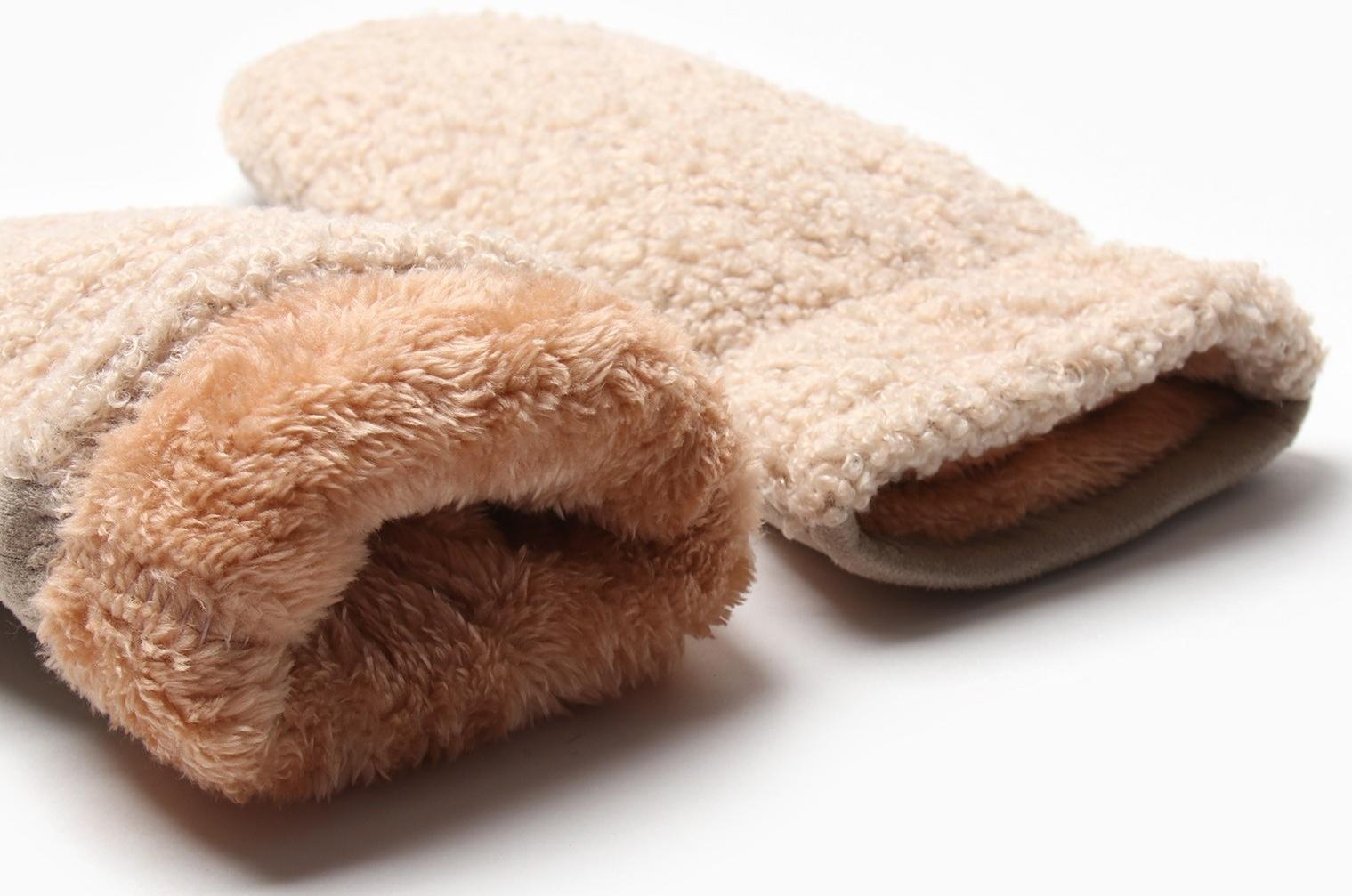 Варежки женские на иск.меху MINAKU 25 см бежевый