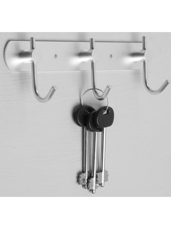 Вешалка с тремя крючками CAPPIO VC100, цвет матовый хром