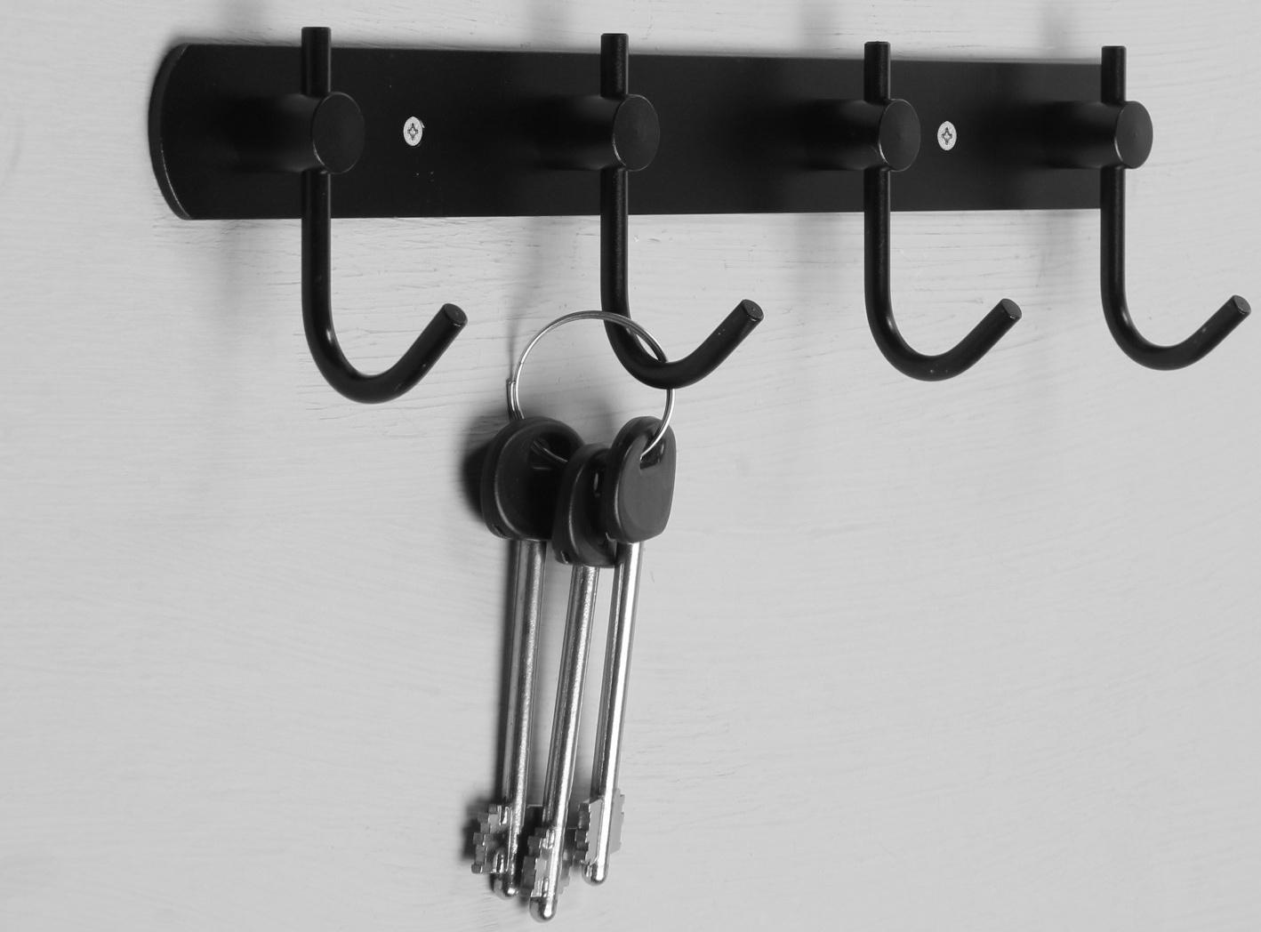 Вешалка с четырьмя крючками CAPPIO VC100, цвет черный