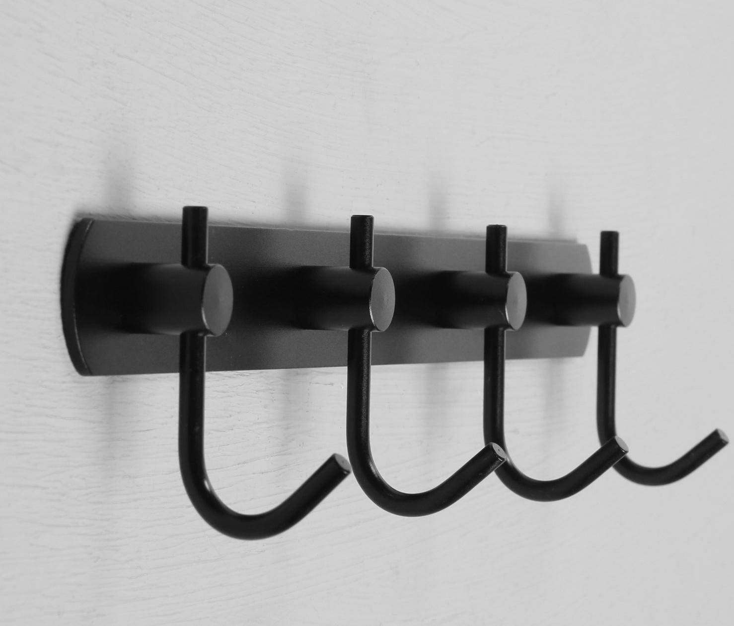 Вешалка с четырьмя крючками CAPPIO VC100, цвет черный