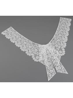 Воротник кружевной, 36 × 32 см, цвет белый
