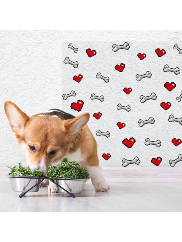 Защитная самоклеящаяся пленка на месте кормления/туалета питомца 