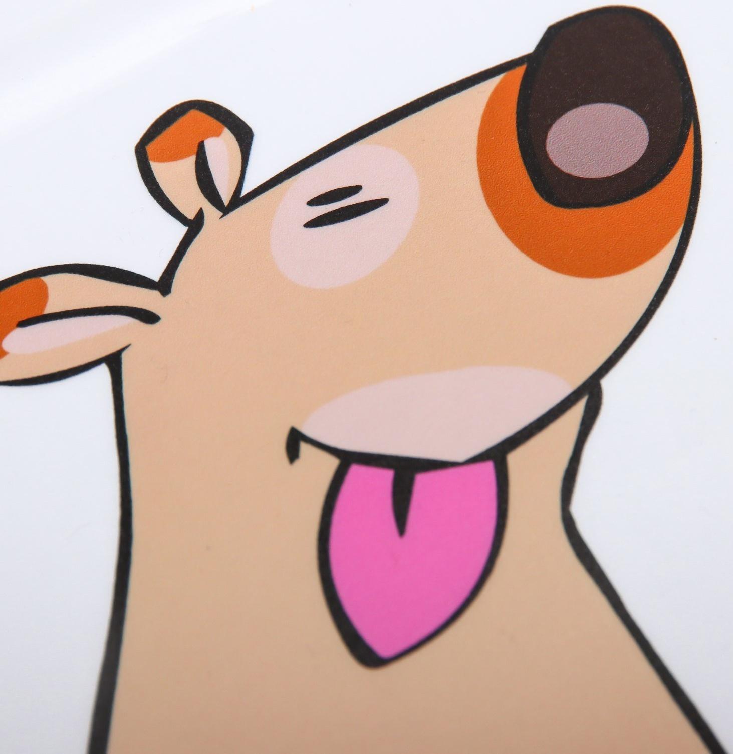 Защитная самоклеящаяся пленка на месте кормления/туалета питомца 