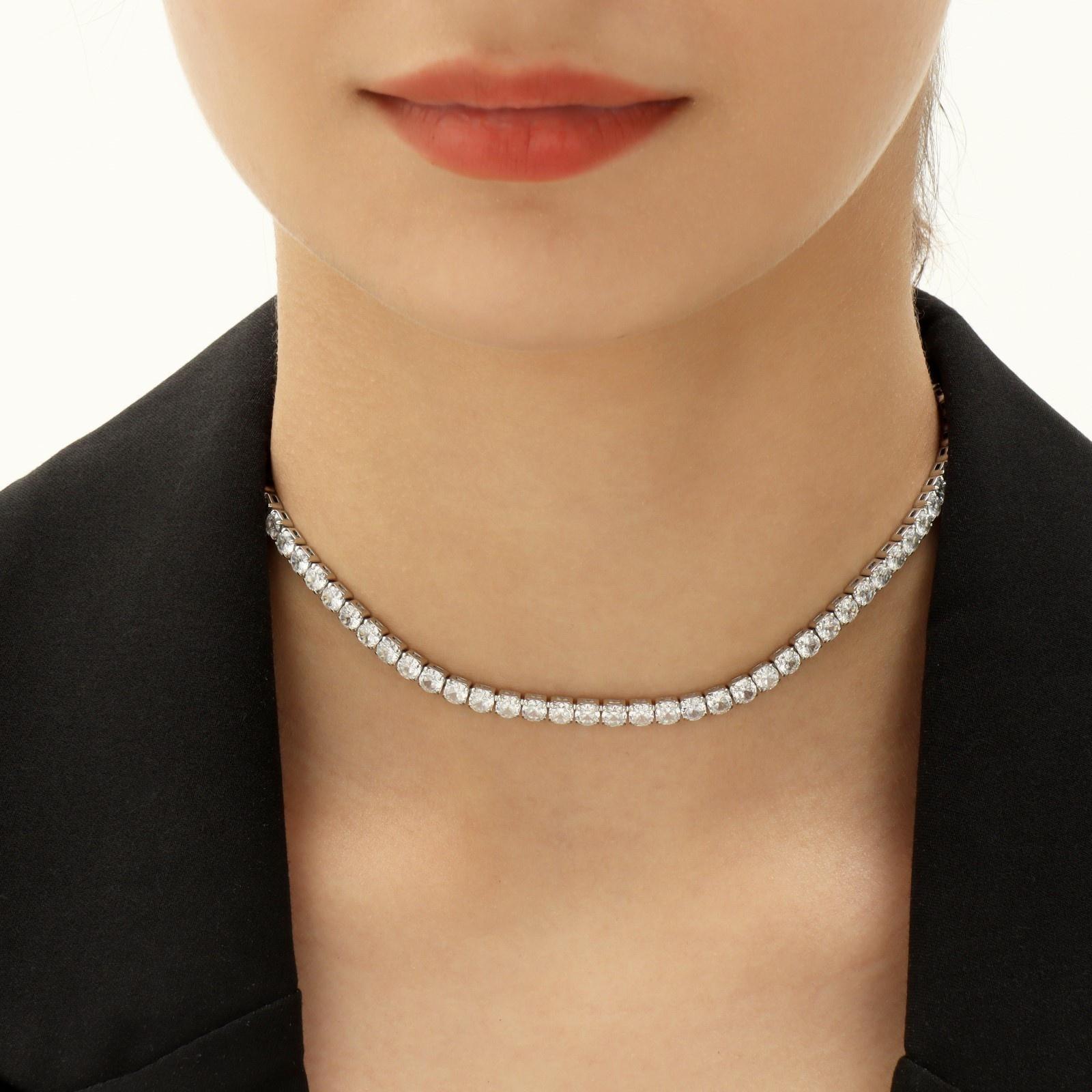 Колье со стразами 