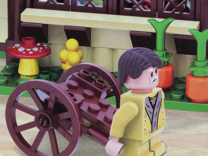 Конструктор JILEBAO «Белоснежка в доме гномов» 6026 Disney Princess / 585 деталей