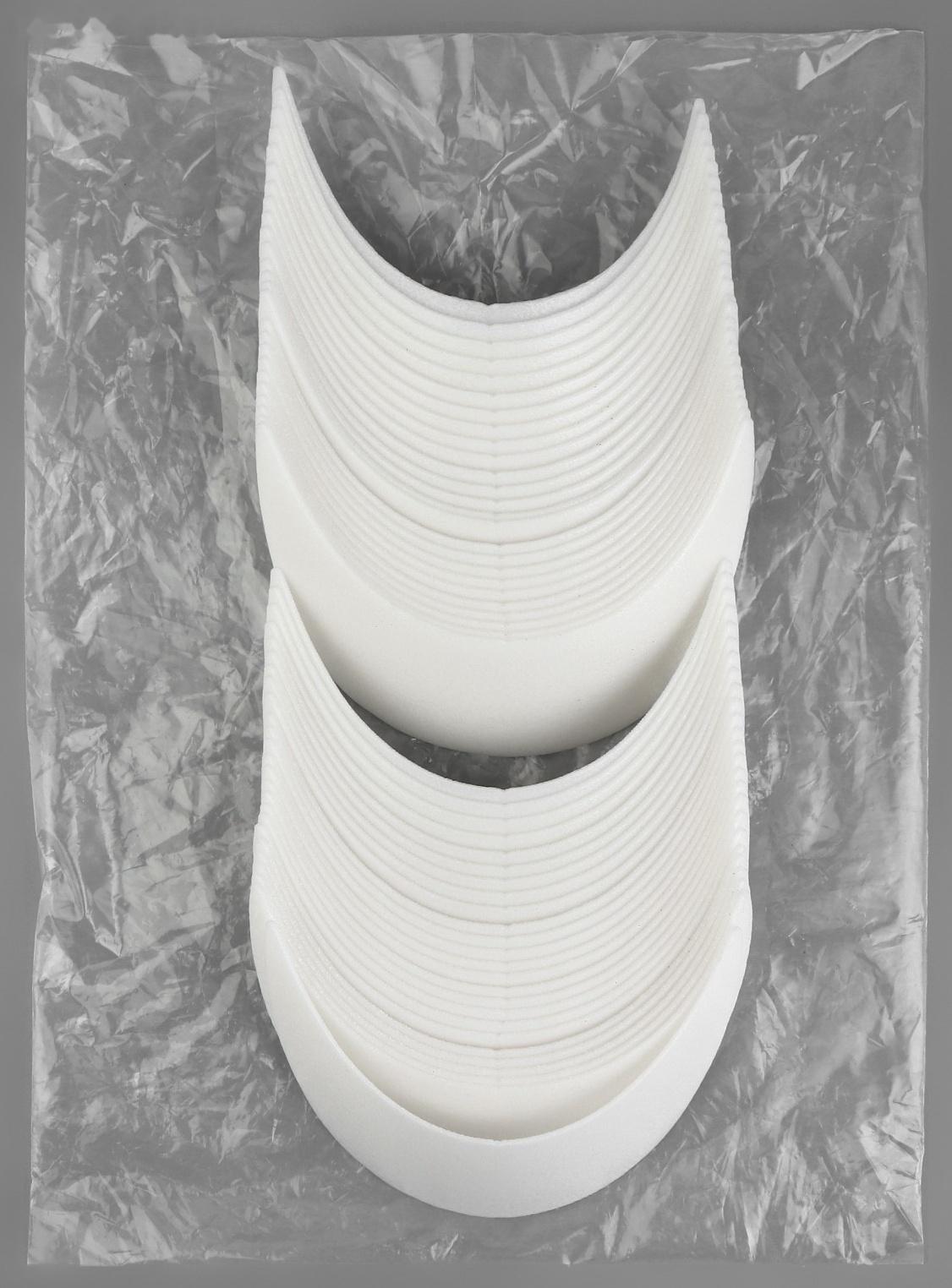 Козырёк для кепки, 5 × 17,5 × 5,5 см, цвет белый