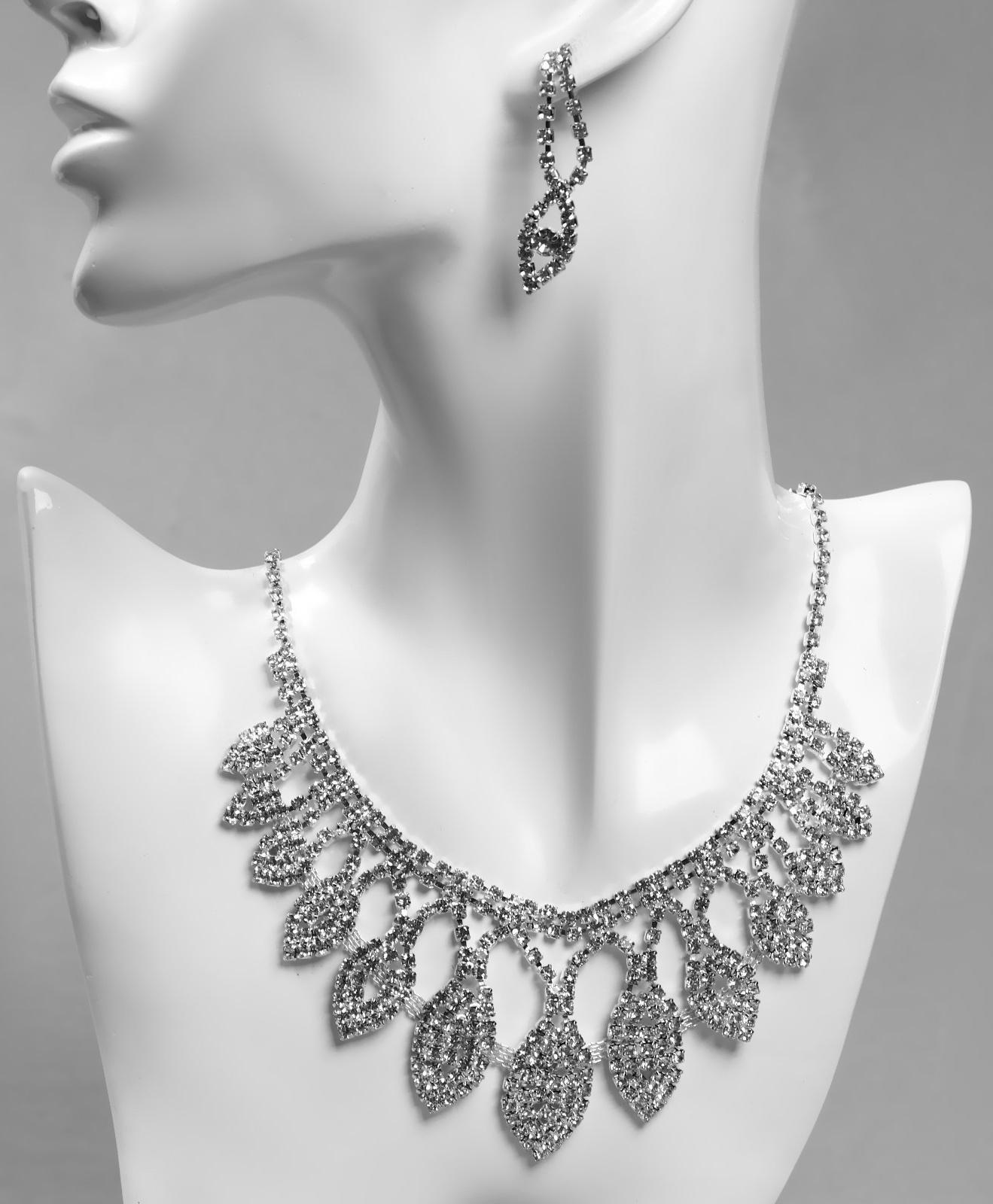 Набор 2 предмета: серьги, колье 