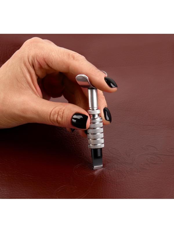 Нож поворотный для тиснения на коже, 9 × 2,7 см, цвет серебряный