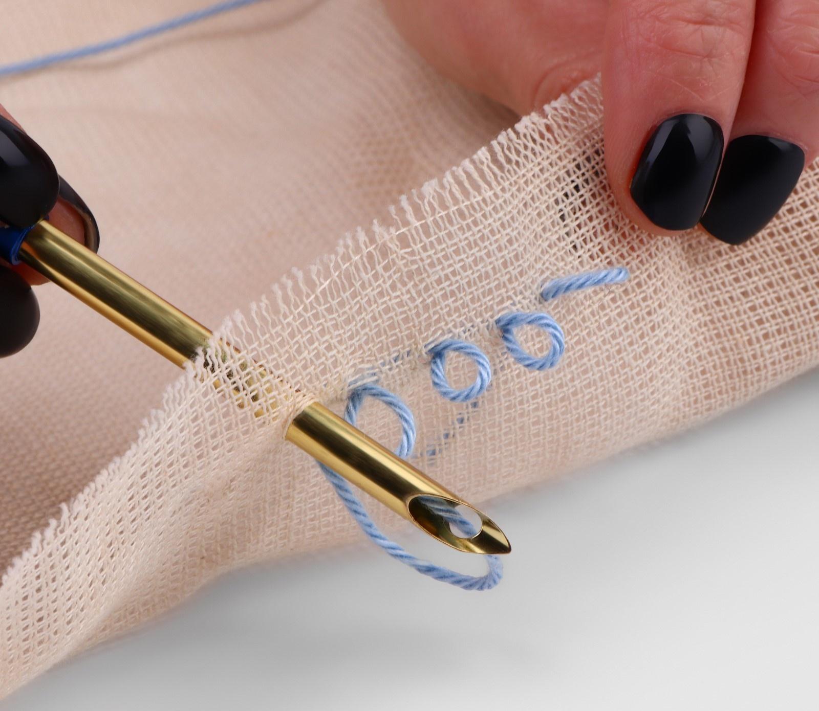 Набор игл для вышивания, для ковровой техники, d = 0,9/1/1,2/1,4/1,6/1,8/2/2,5/3/3,5/5 мм, со сменными ручками