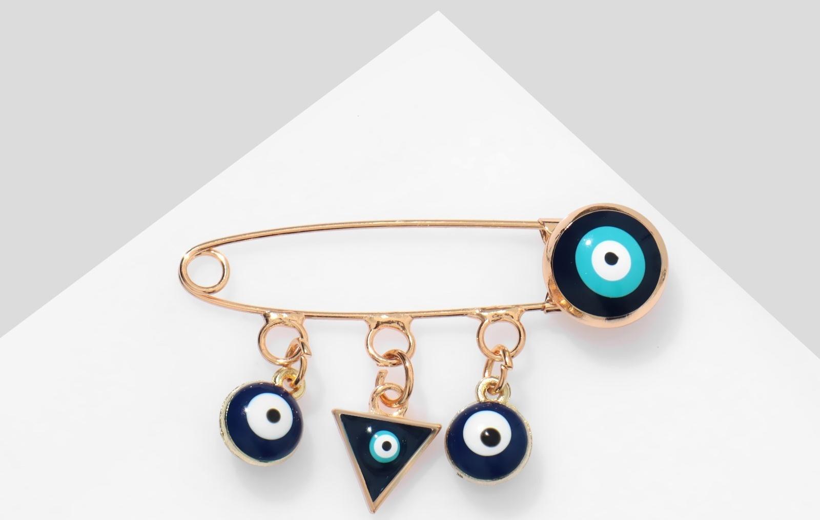 Булавка-оберег 