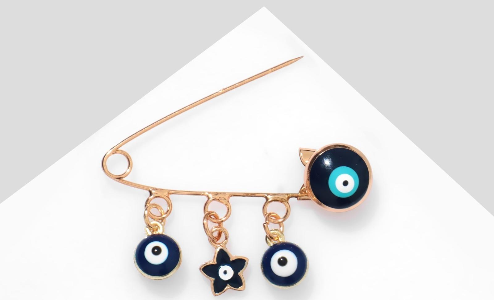 Булавка-оберег 