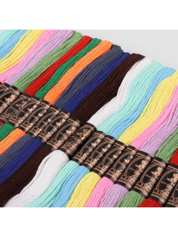 Набор ниток мулине, 8 ± 1 м, 50 шт, цвет МИКС