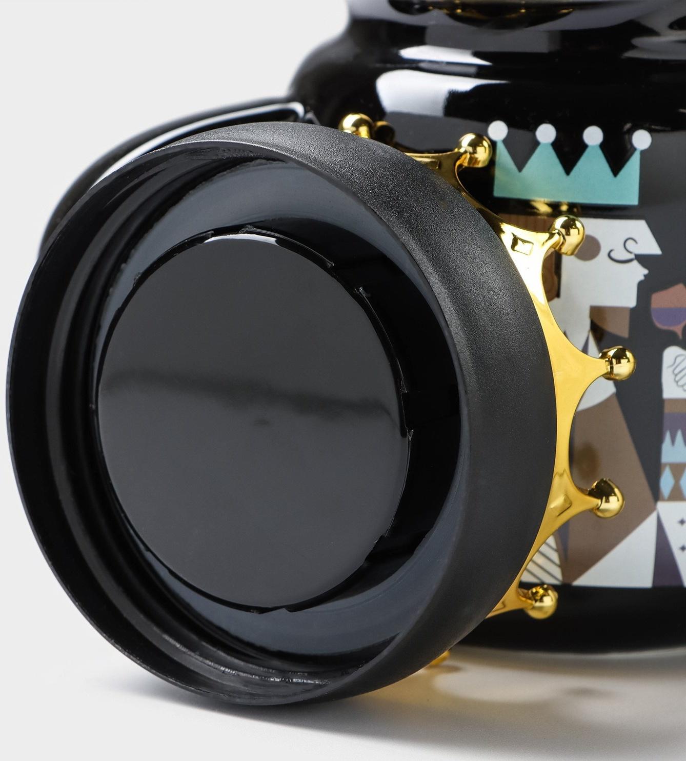 Набор кружек керамических «Король и королева», 2 предмета: 380 мл, цвет чёрный и белый