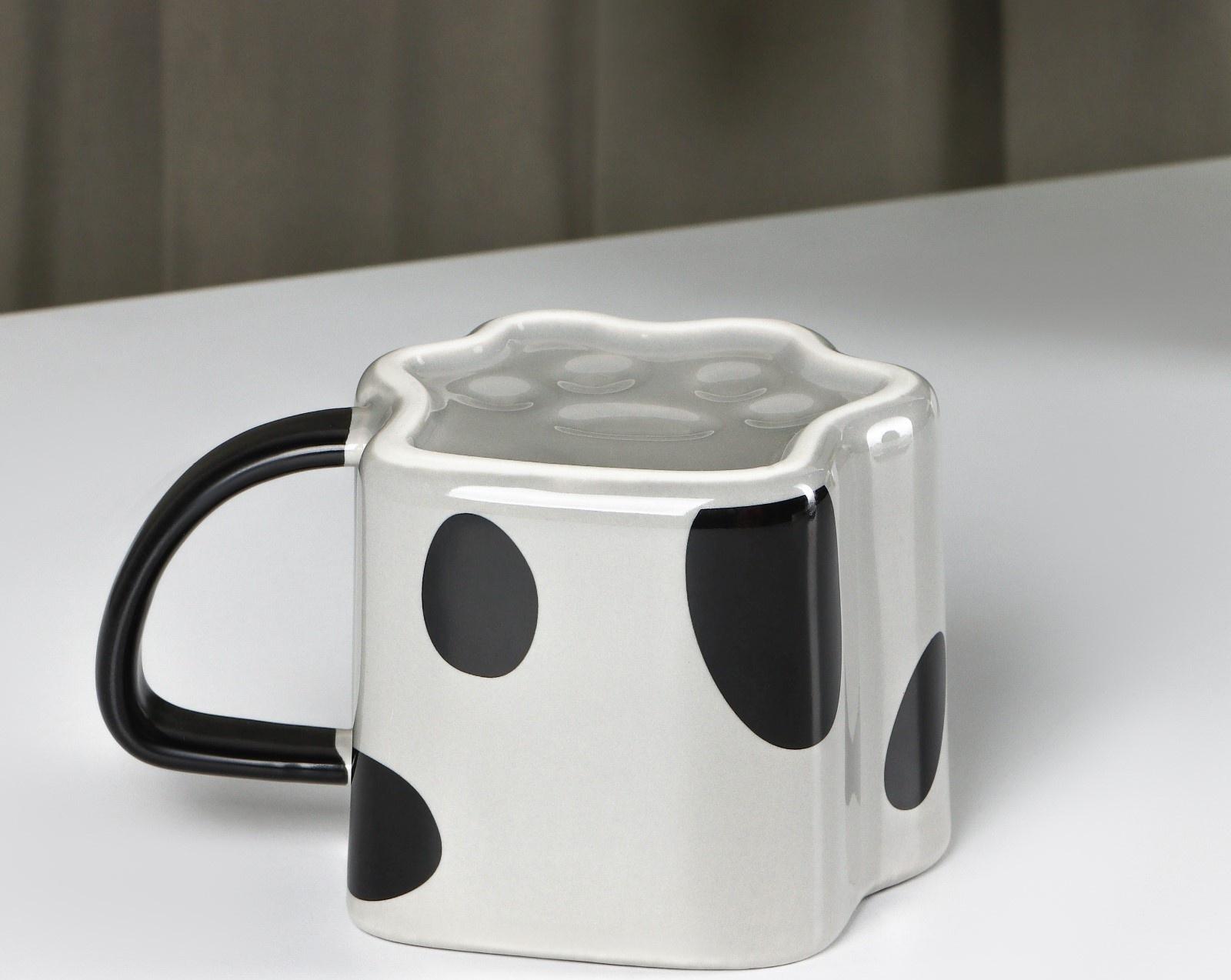 Кружка керамическая «Лапа тигра», 350 мл, цвет серый