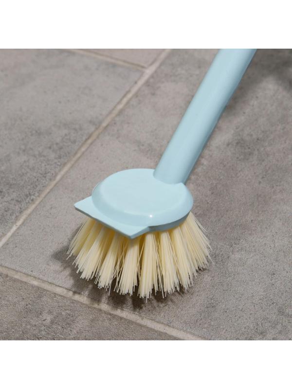 Набор для уборки, 4 предмета: совок, 3 щётки, 30×21×12 см, цвет МИКС