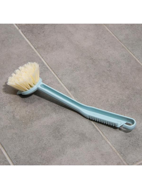 Набор для уборки, 4 предмета: совок, 3 щётки, 30×21×12 см, цвет МИКС