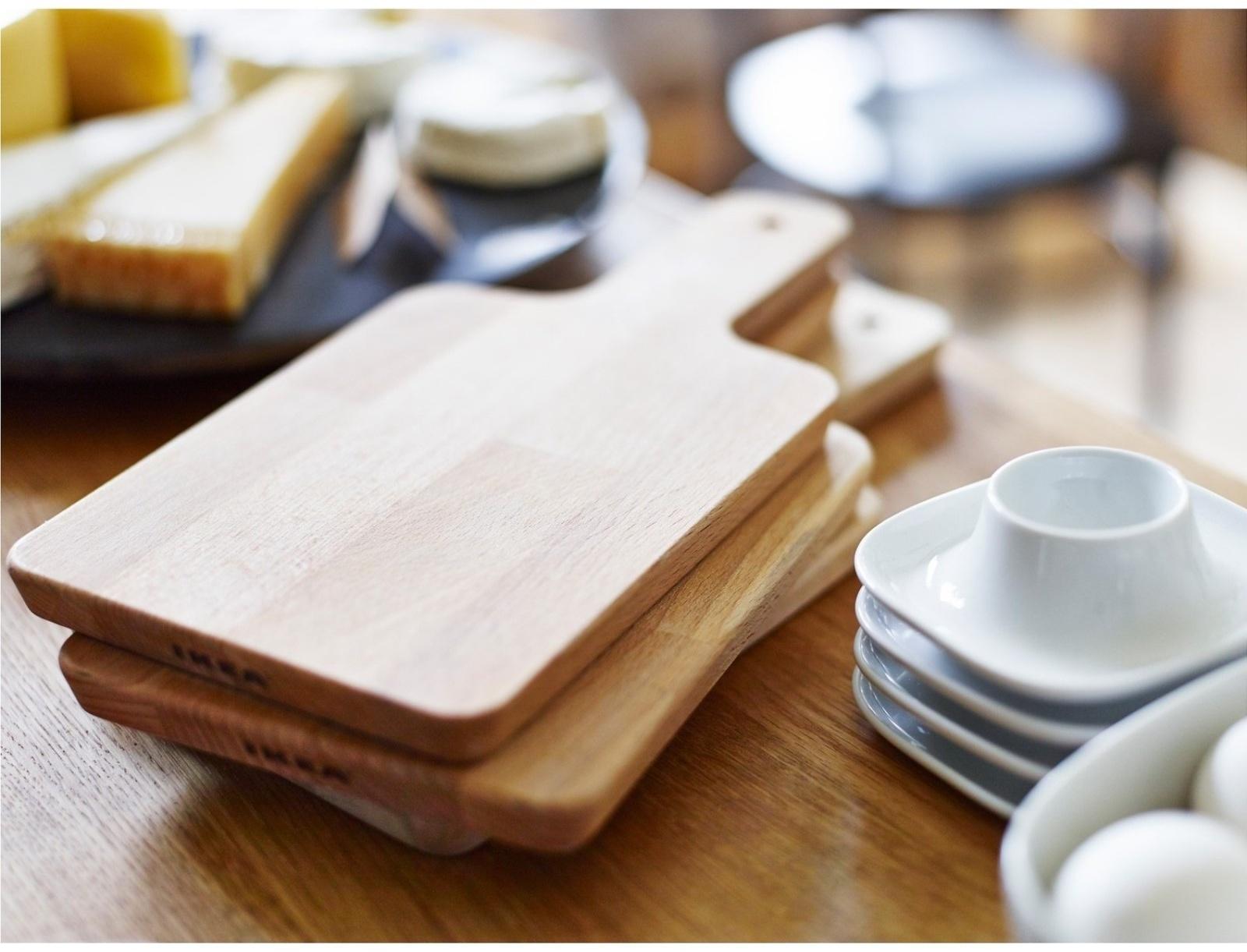 Доска разделочная и сервировочная  деревянная 