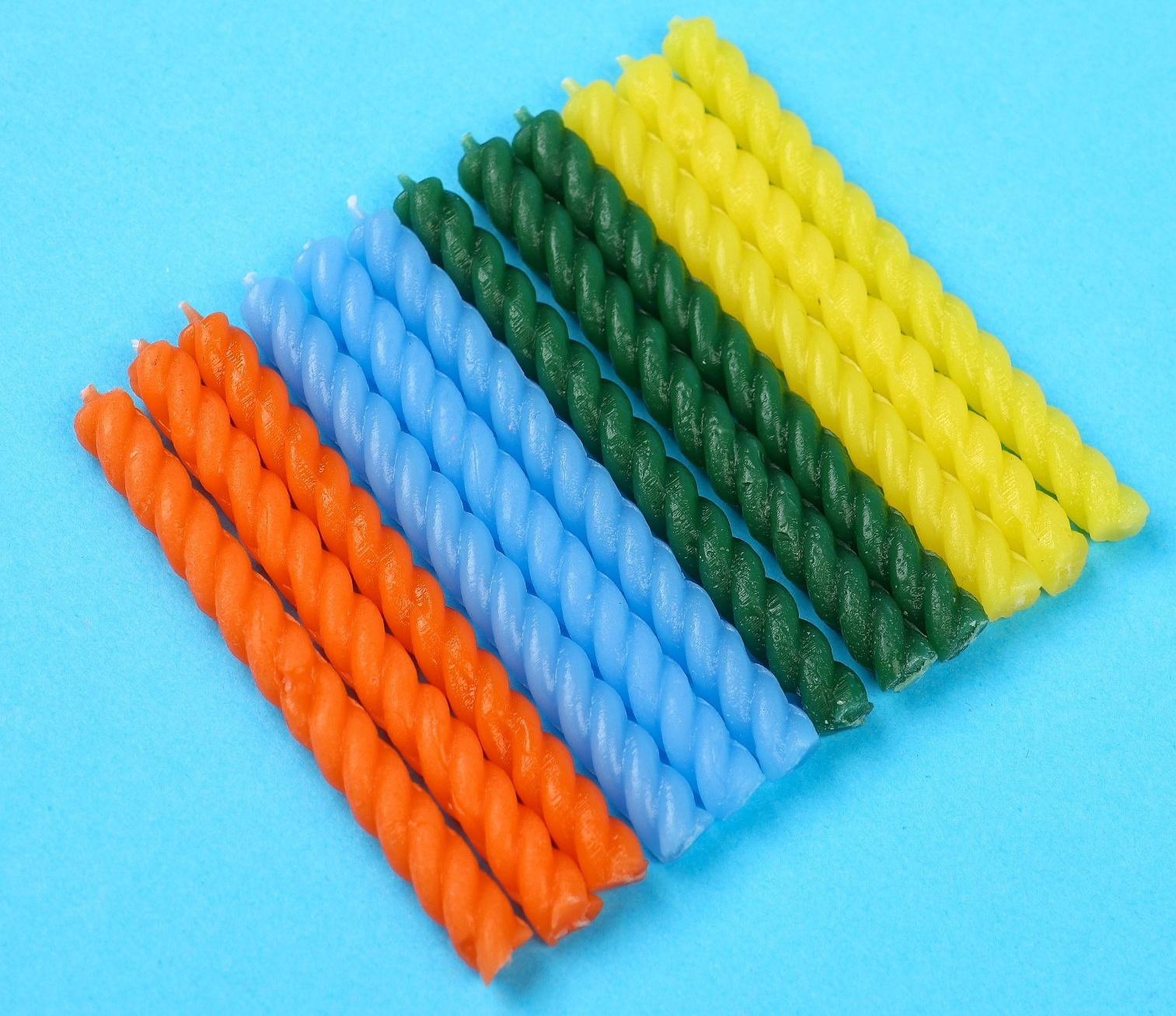 Набор витых свечей в торт 12 шт 