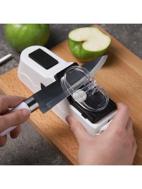 Ножеточка LuazON LTE-002, электрическая, для ножей/ножниц/отверток, 60 Вт, USB, белая