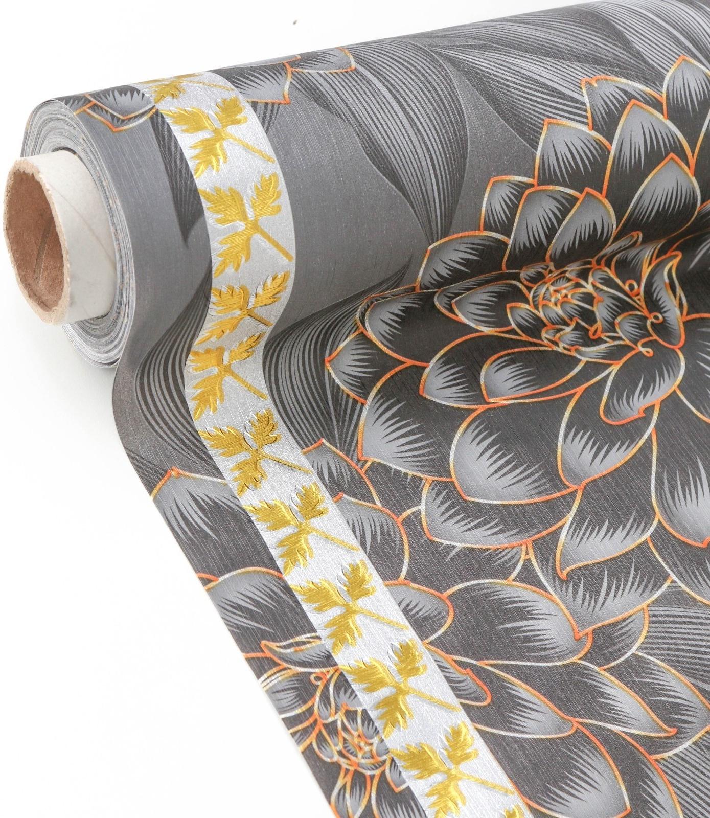 Клеёнка на стол на тканевой основе «В саду», рулон 20 метров, ширина 137 см, толщина 0,2 мм, цвет чёрный