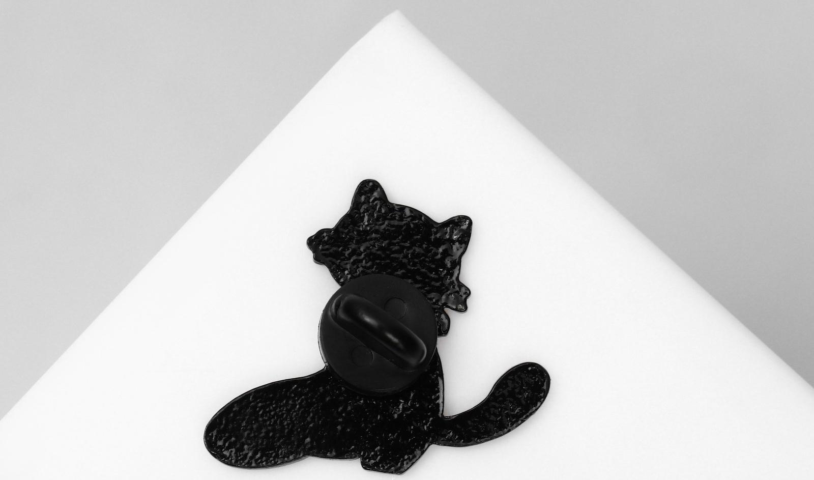 Набор значков (2шт.) 