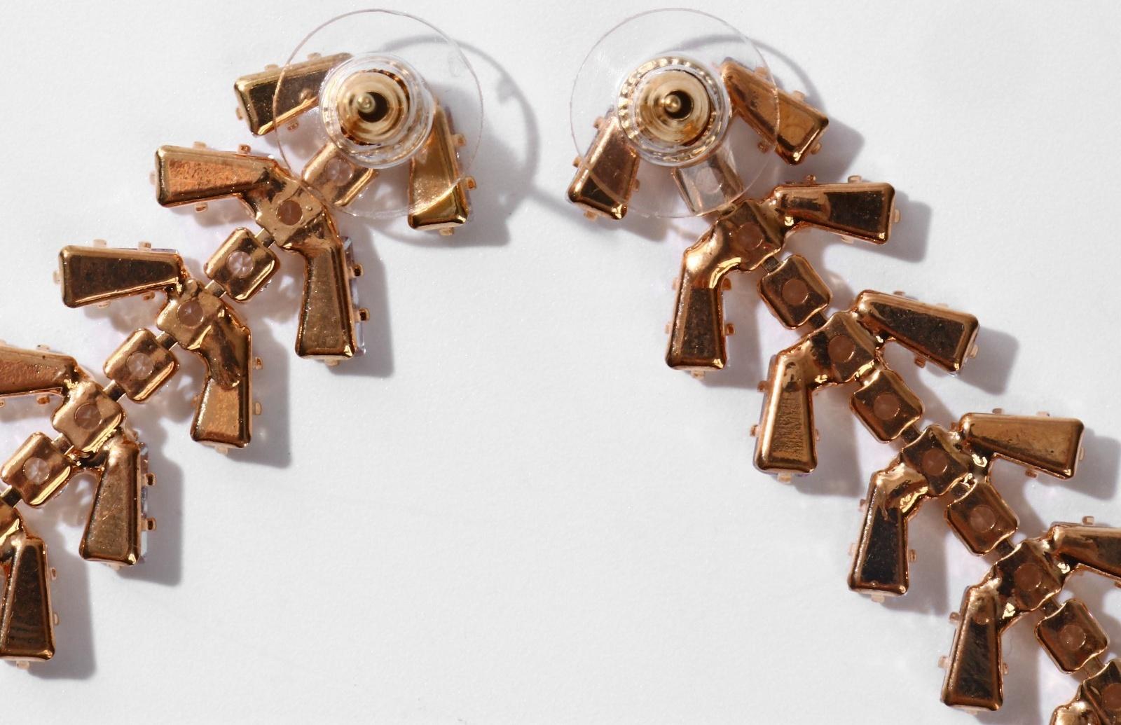 Серьги висячие со стразами 