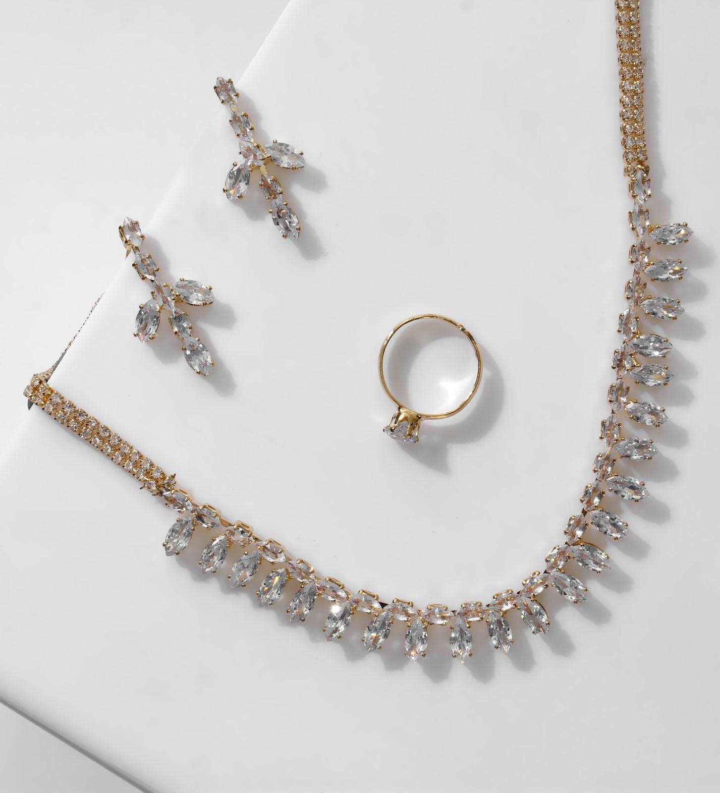 Набор 3 предмета: серьги, колье, кольцо 