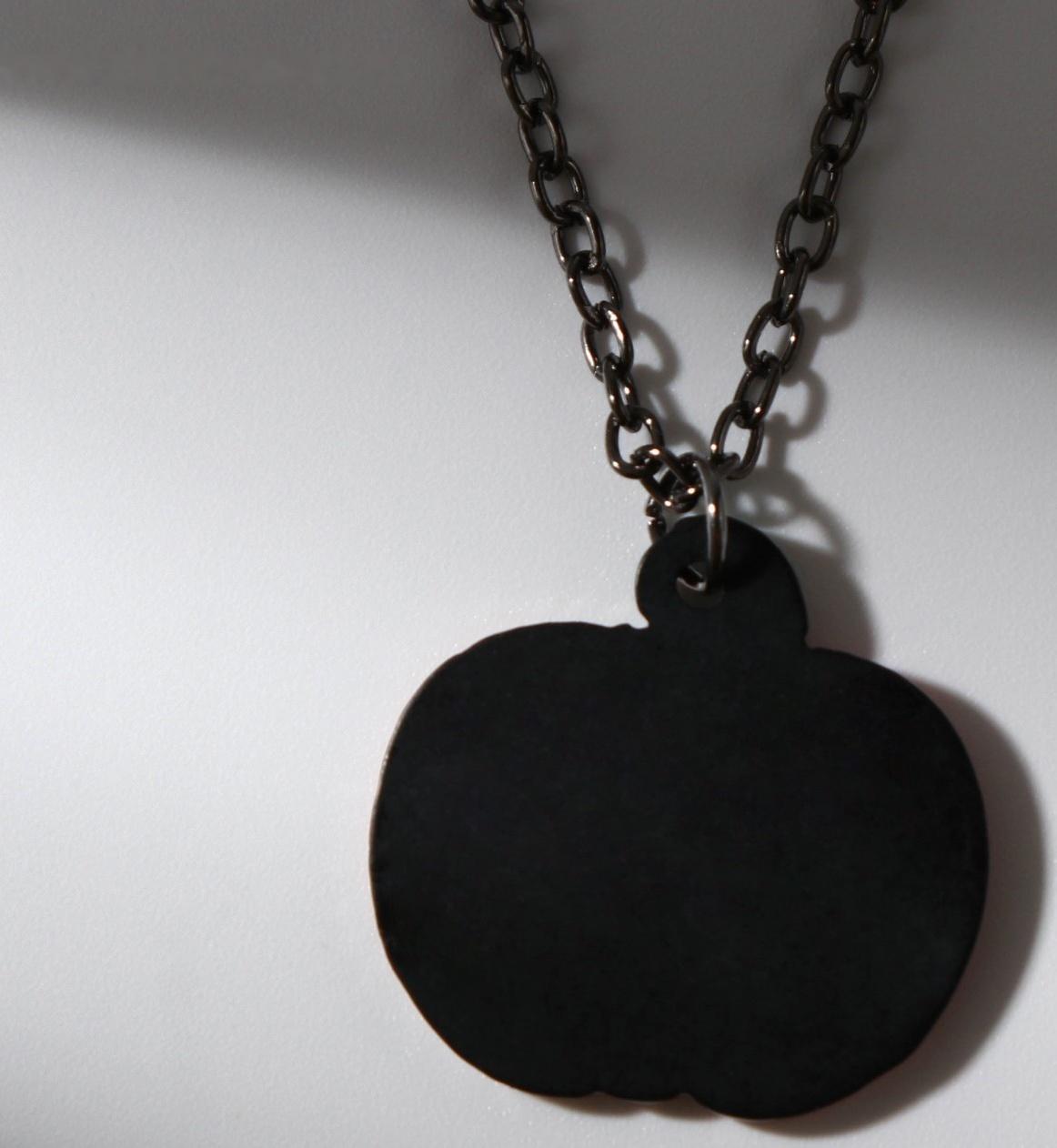 Подвеска на цепочке 