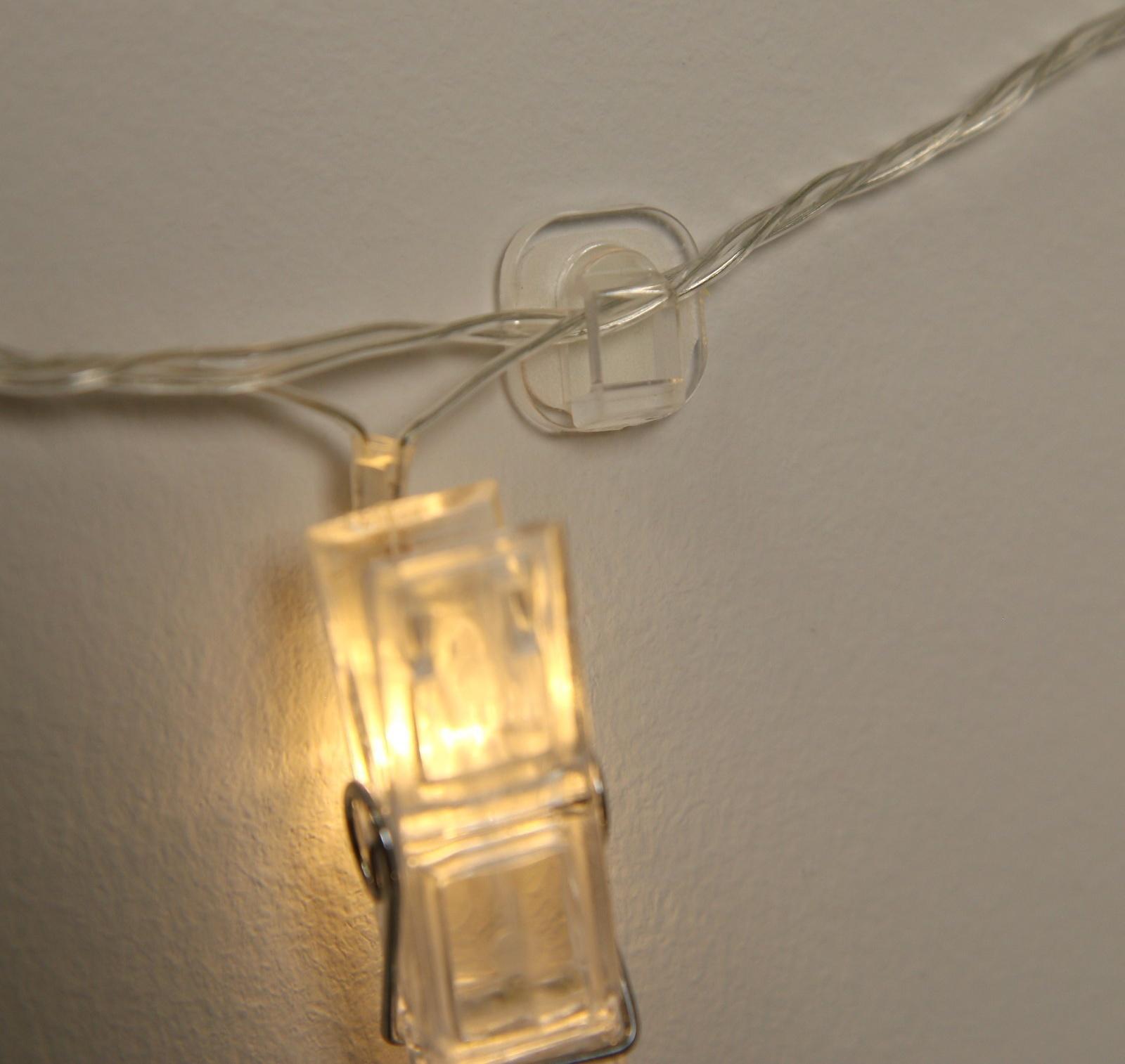 Держатель самоклеящийся для проводов и гирлянд ТУНДРА krep, 15х15 мм, 54 шт.