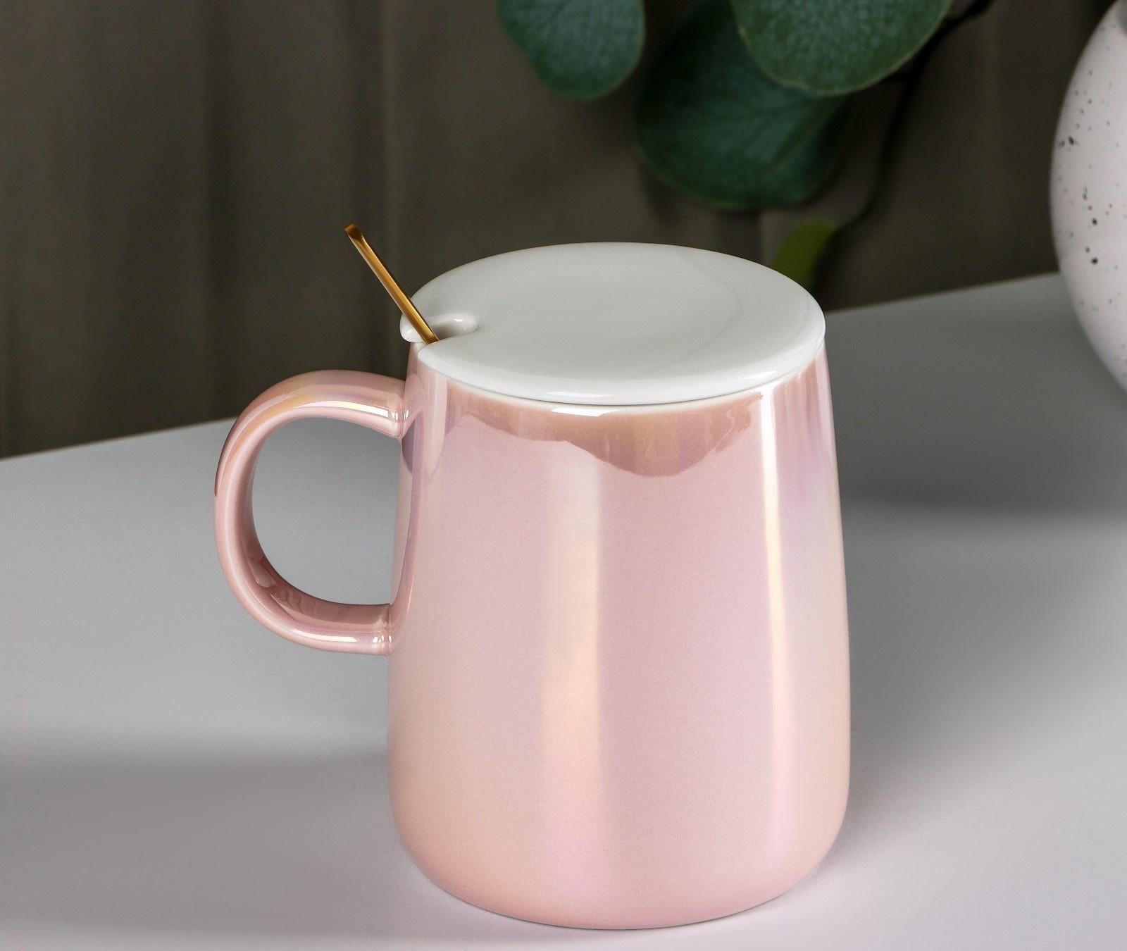 Кружка керамическая с ложкой «Древо», 380 мл, цвет розовый